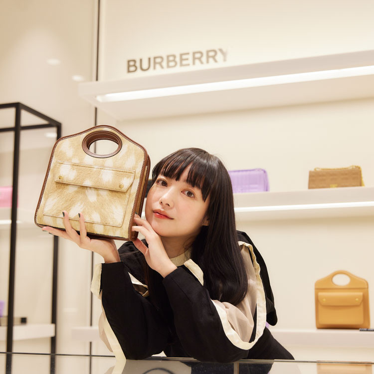 バーバリー トートバッグ アニマルプリント ナイロン ブラウン 茶 ハンドバッグ ショルダー 8022363 中古 送料無料 バーバリー トートバッグ ブラウン ブラック