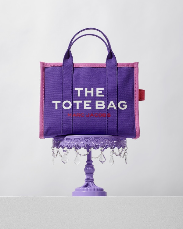 マーク ジェイコブス「THE TOTE BAG」から新デザインが多数登場! MARC 