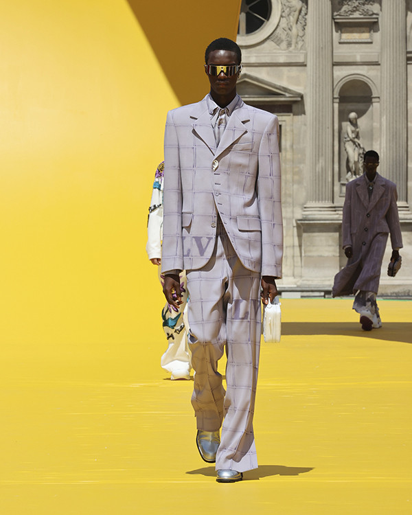 LOUIS VUITTON SPRING SUMMER 2023 MEN SHOW