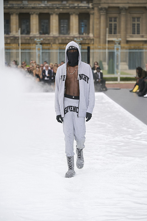 GIVENCHY SPRING - SUMMER 2023 MEN'S READY-TO-WEAR COLLECTION