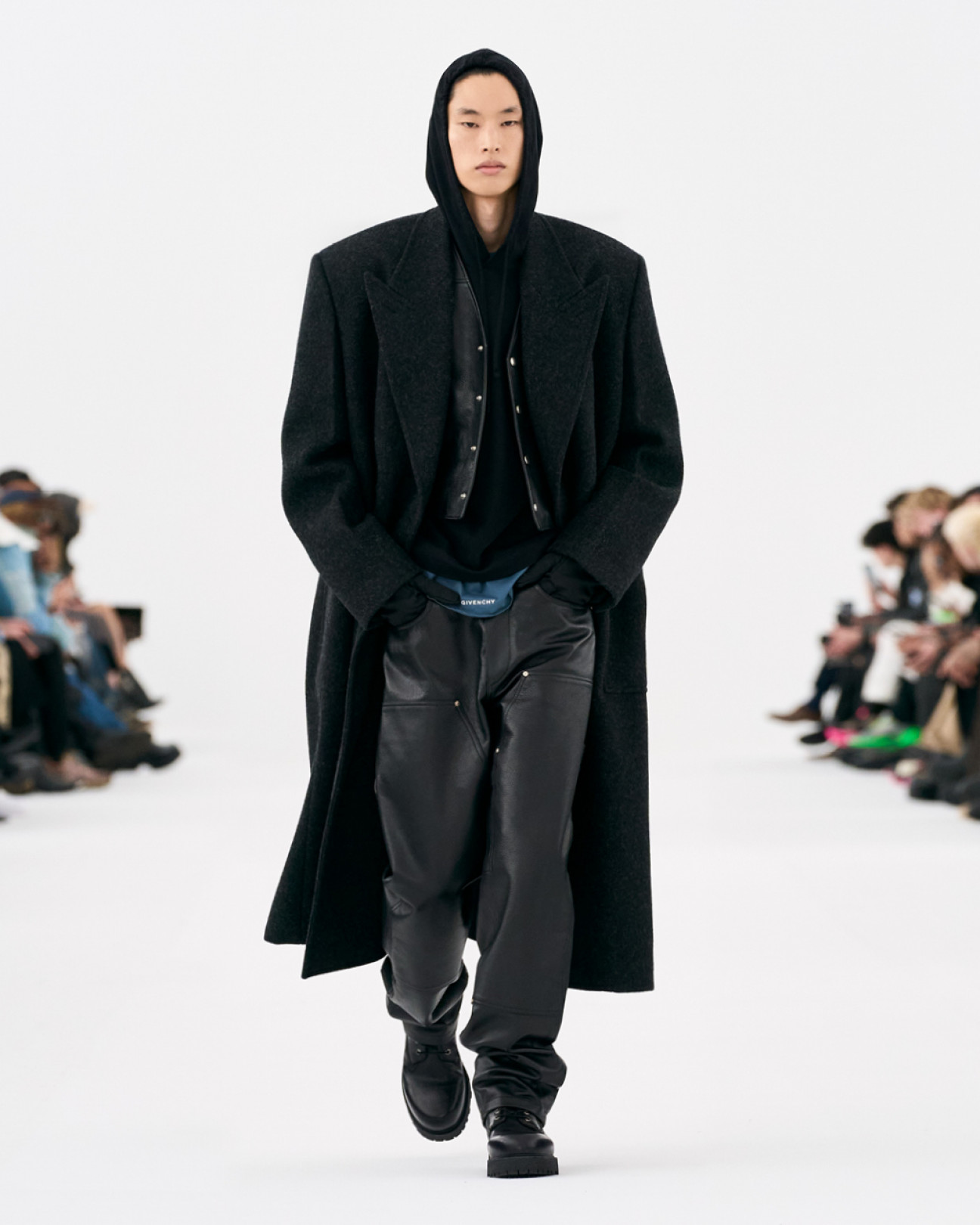 GIVENCHY FALL - WINTER 2023 MEN'S READY-TO-WEAR COLLECTION