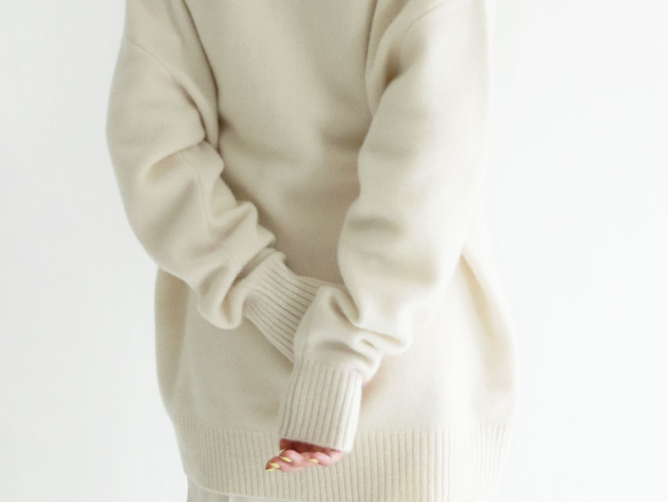 ゆ*ず様 galerie vie ギャルリーヴィー　カシミヤ　ニット　ベージュ ずっと大切に使い続けたいと思わせてくれるカシミヤニット。ギャルリー