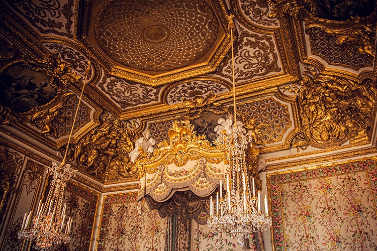 王妃の寝室-天井