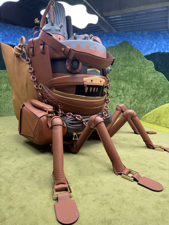 LOEWE ロエベクラフテッドワールド原宿限定バッグチャーム1個