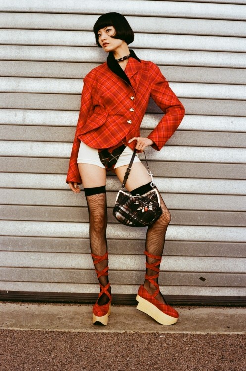 ヴィヴィアン・ウエストウッドから『NANA』25周年を記念したスペシャル