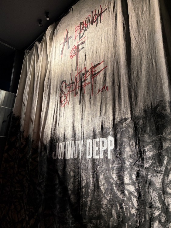 じょにーでっぷ様 リクエスト 2点 まとめ商品 ジョニー・デップの創造的宇宙へ──没入型アート展「A Bunch of Stuff